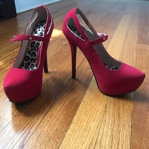 Qupid Red Stilettos
